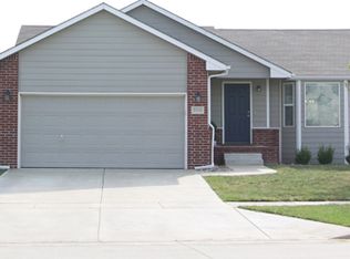 2216 Old Main St, Newton, KS 67114