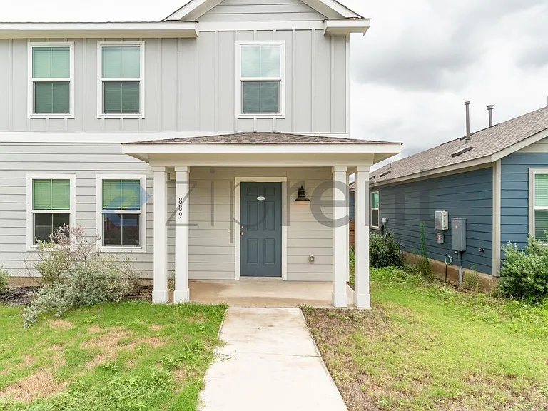 889 Powell St — Photo 1