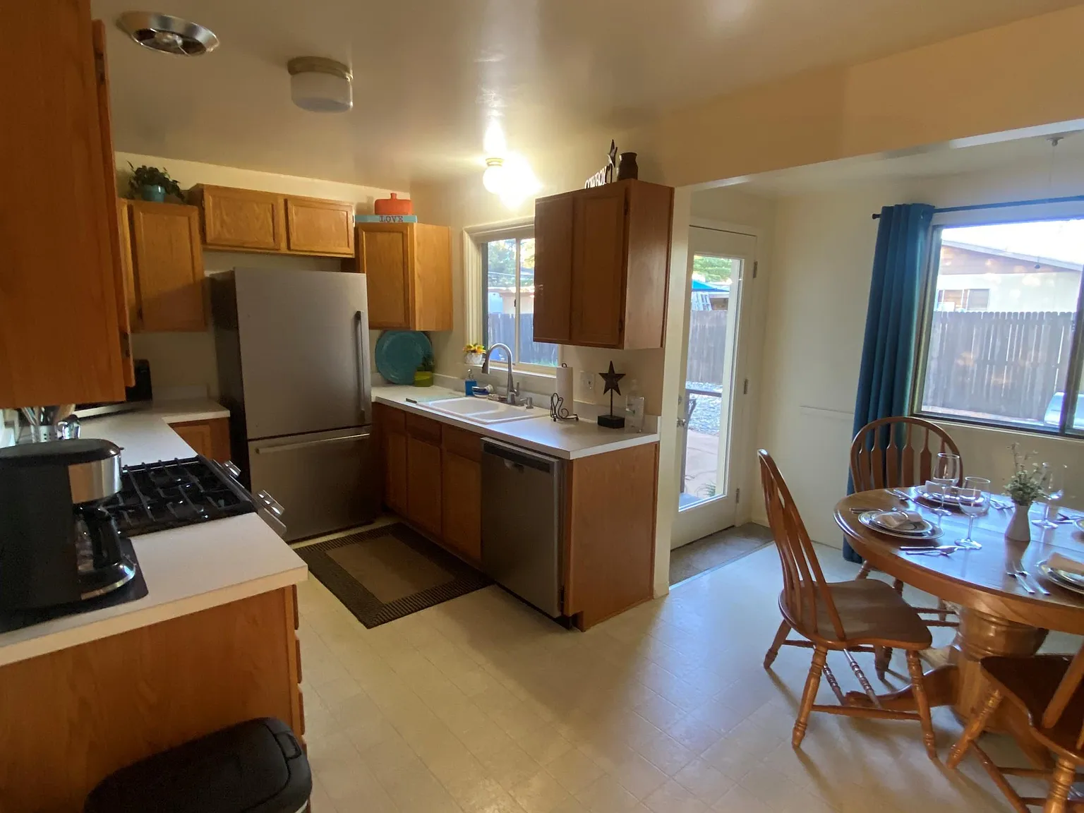 BC1594-522 Mesa Drive - 1 — Photo 4