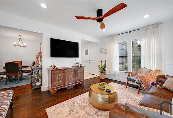 3rd image of 310 Natalen Ave