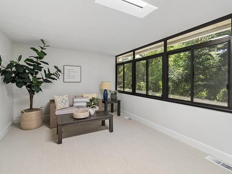 2800 Calle Vista Way — Photo 24