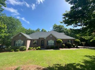 209 Watercress Dr, Lizella, GA