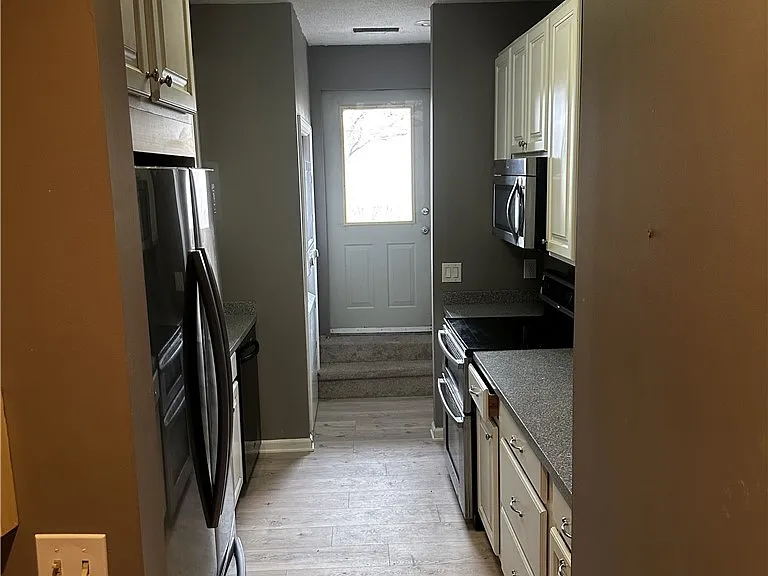 10 Foery Dr #105 — Photo 4