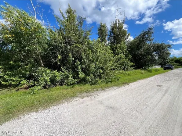 5210 Barrow Dr, Saint James City, FL 33956