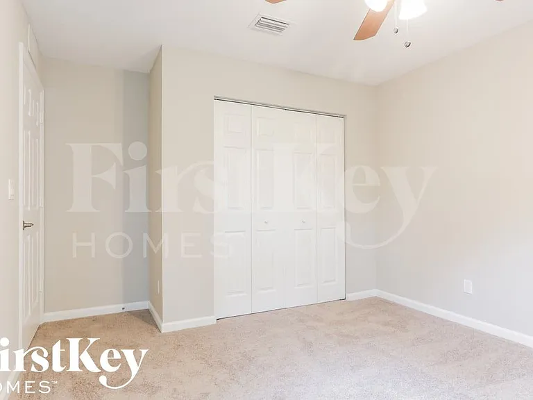 1062 SW Fenway Rd — Photo 6