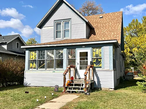 711 6th St Photo 1