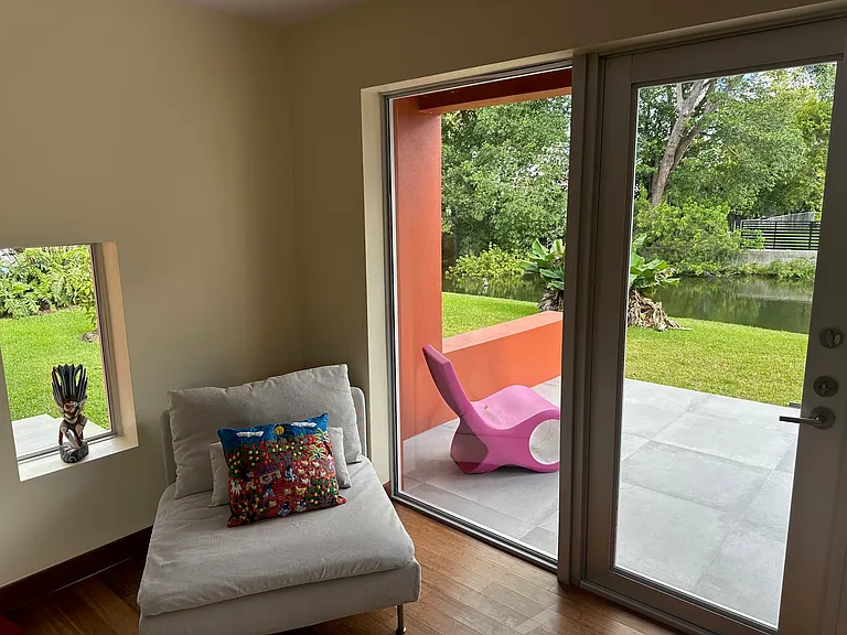 5700 SW 60th Ave — Photo 12
