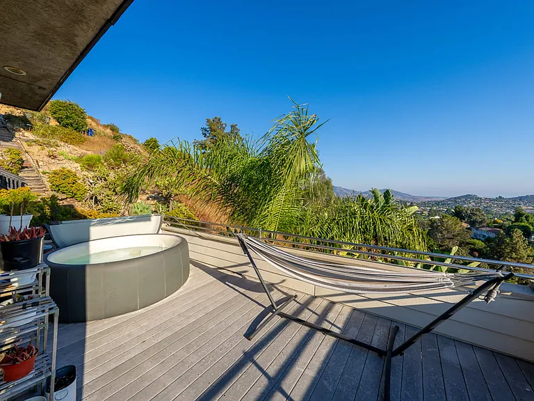 4350 Alta Mira Dr — Photo 4