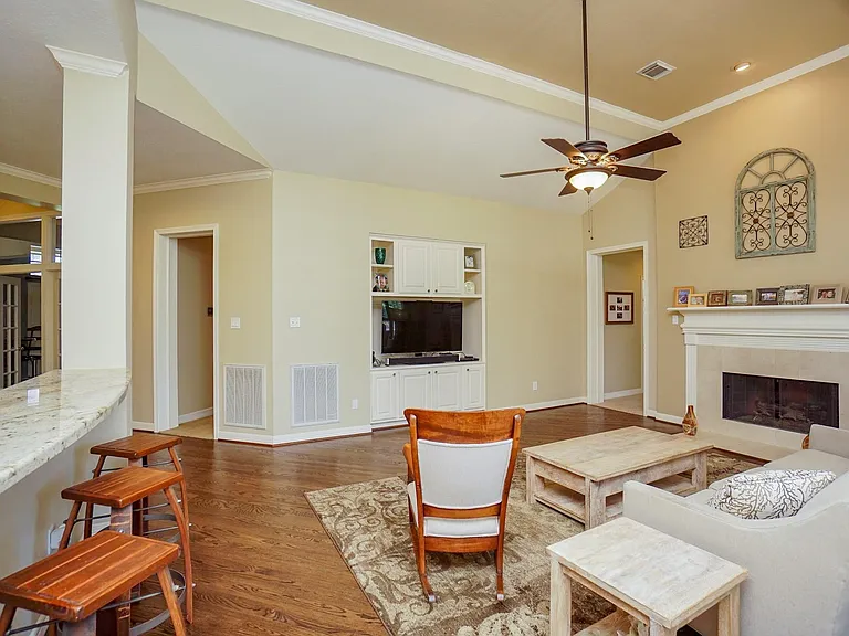 22303 Stormcroft Ln — Photo 14