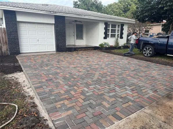2029 Monroe St, Hollywood, FL 33020