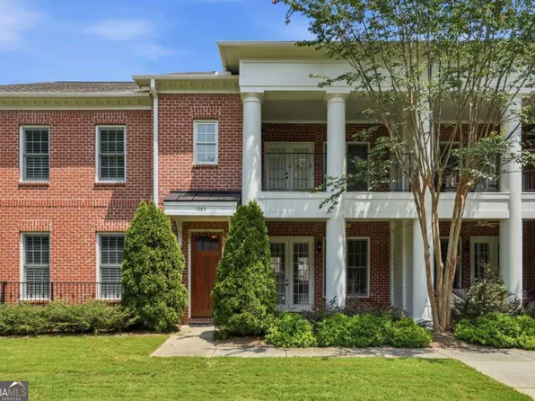 1883 Manor Est, Atlanta, GA 30341