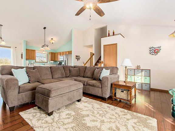 5th image of 137 Welshmore Dr