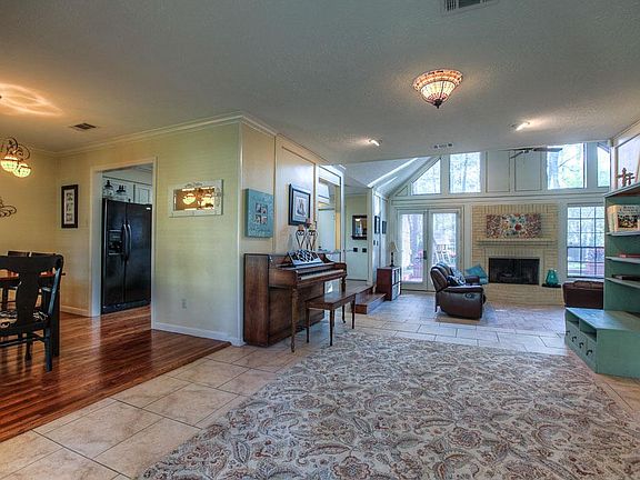 A wonderful open floor plan awaits you!