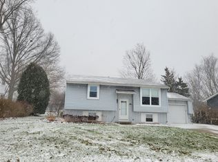 4545 Southern Dr, Erie, PA 16506