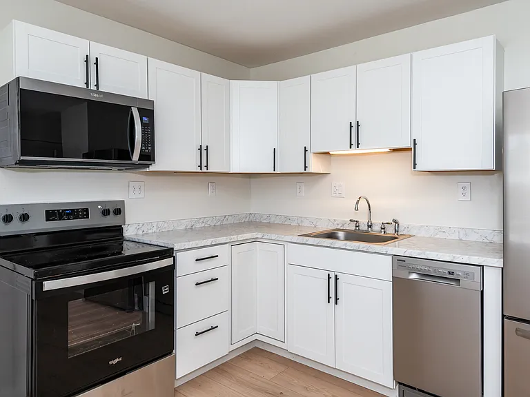1331 Berwald Dr — Photo 8