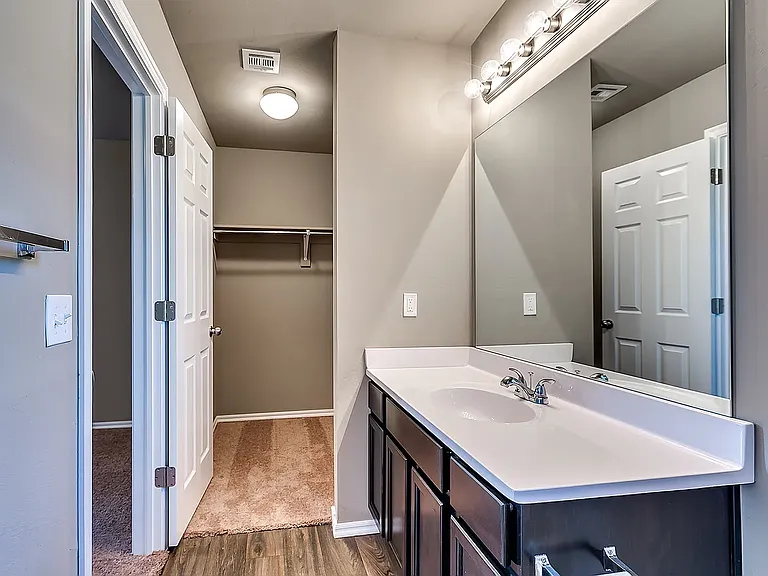 14123 N 73rd East Ave — Photo 5