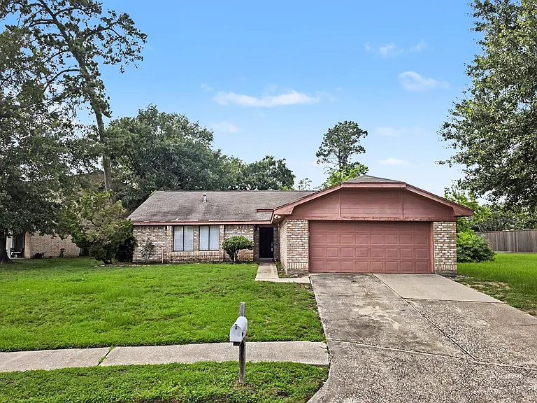 7410 Songwind Ln — Photo 17