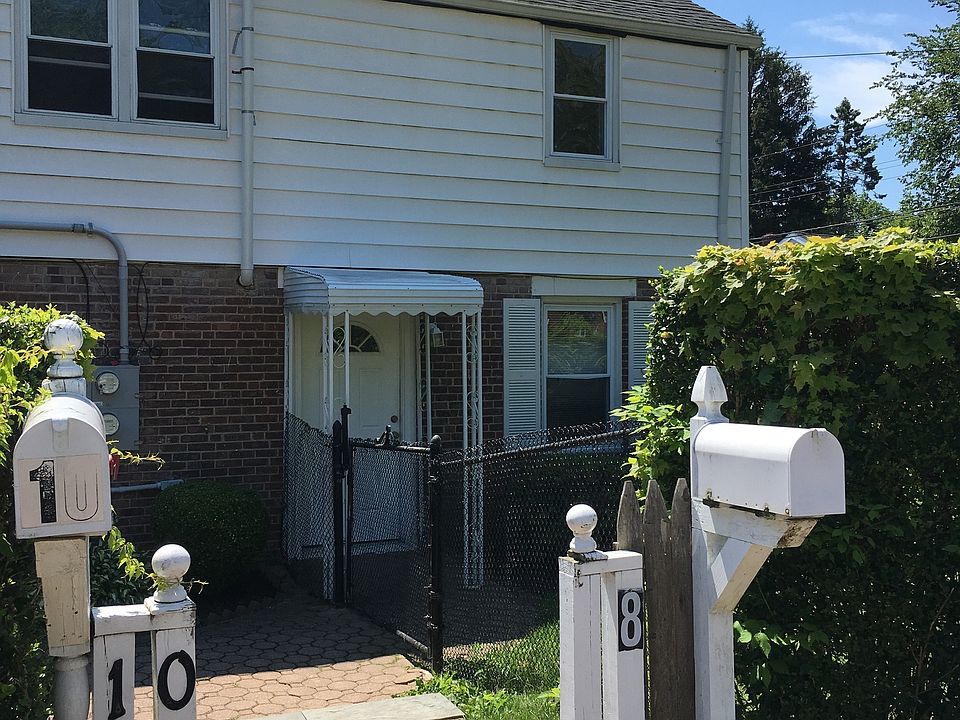 1st image of 8 High Ridge Dr