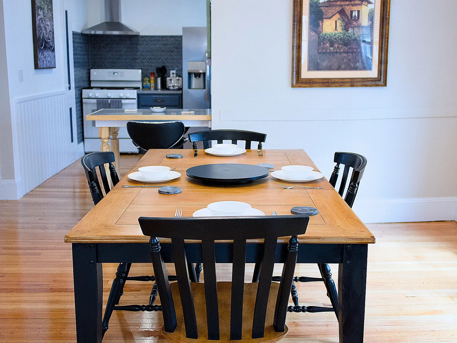 2 bed, 1650 sqft, $3,600 — Photo 2