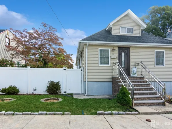 10 Church St, Edison, NJ 08817