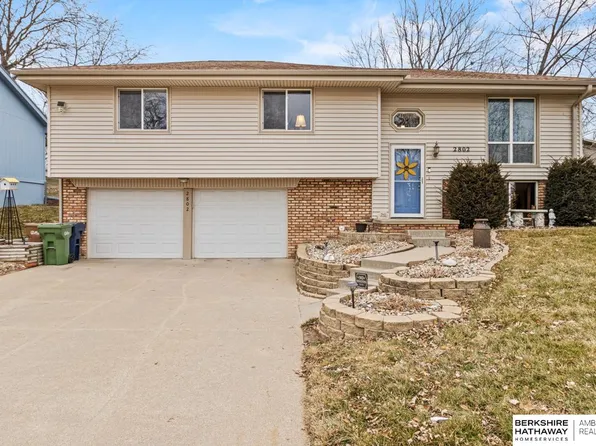 2802 Ponderosa Dr, Bellevue, NE 68123