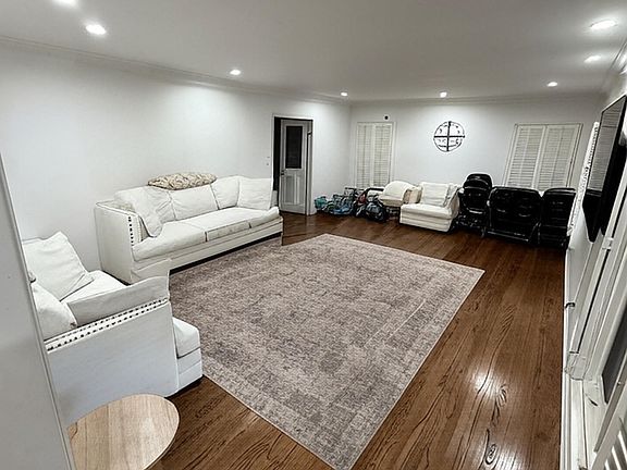 5th image of 9706 Monte Mar Dr