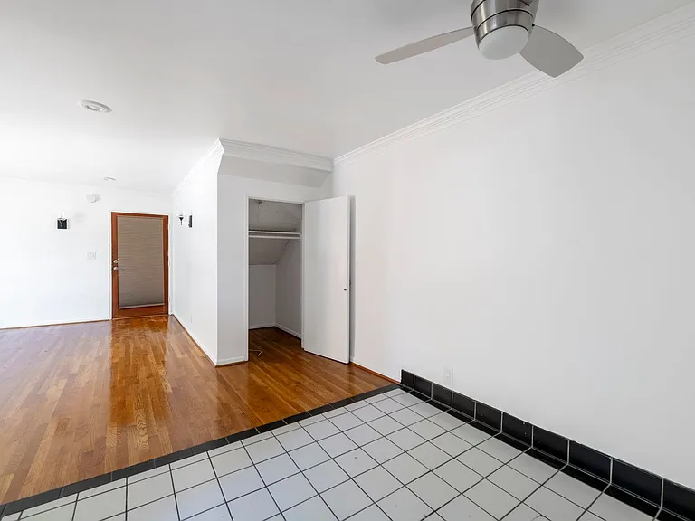 1008 N Stanley Ave #1A — Photo 5