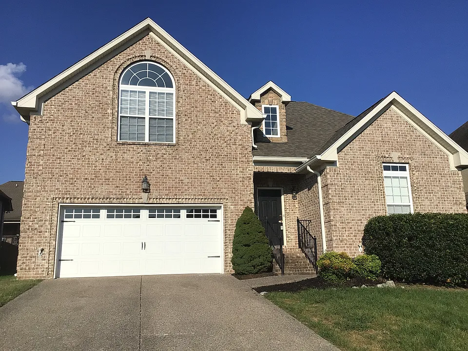3123 Hidden Creek Dr