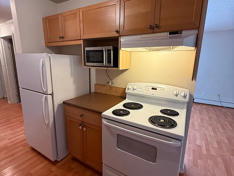 14 31st Ave NW — Photo 7