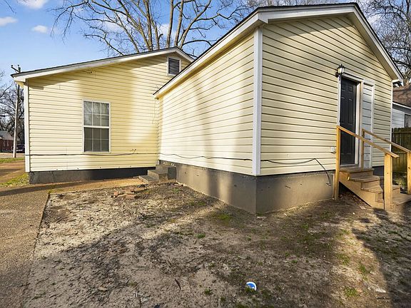 5th image of 3621 Vanuys Rd