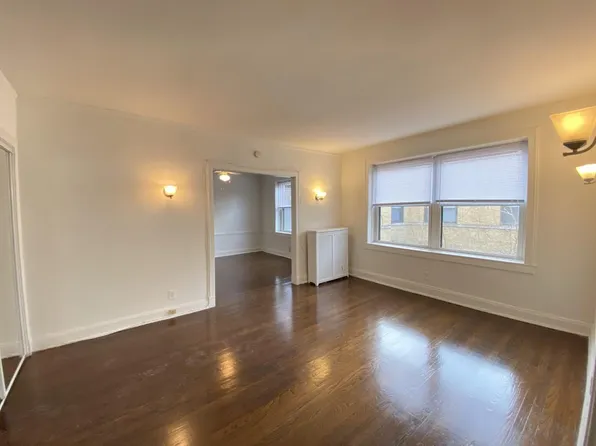 3744 N Pine Grove Ave APT 3W, Chicago, IL 60613