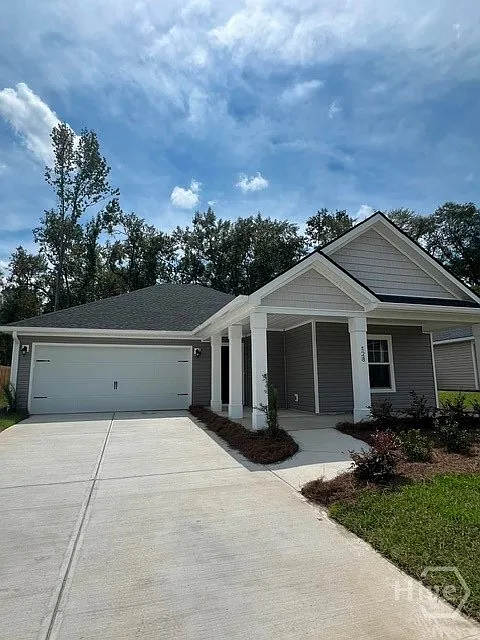 3 bed, 2.0 bath, 1495 sqft, $2,200 — Photo 2