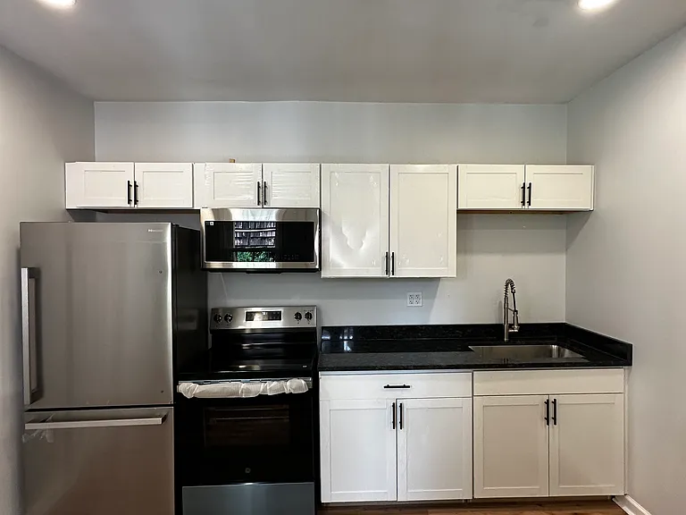 218-220 E 16th Ave — Photo 7