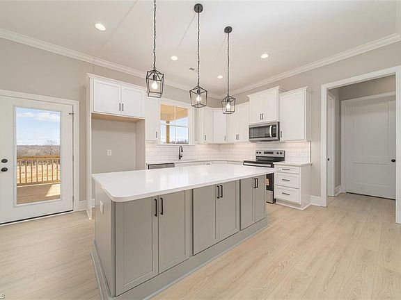 3rd image of 3639 Beasley School Rd