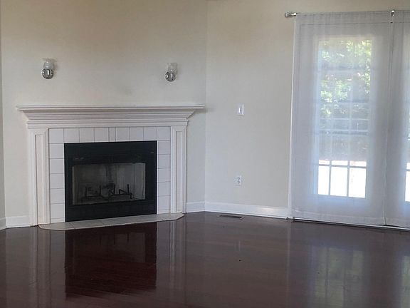 3rd image of 3 Willow Tree Ct