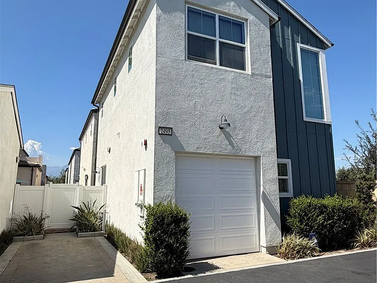 2495 E Encanto Paseo — Photo 4