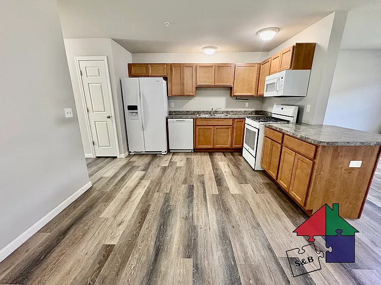 42 Green St #103 — Photo 7