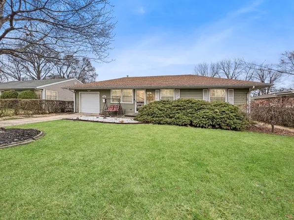 1013 Englewood Dr, Rantoul, IL 61866