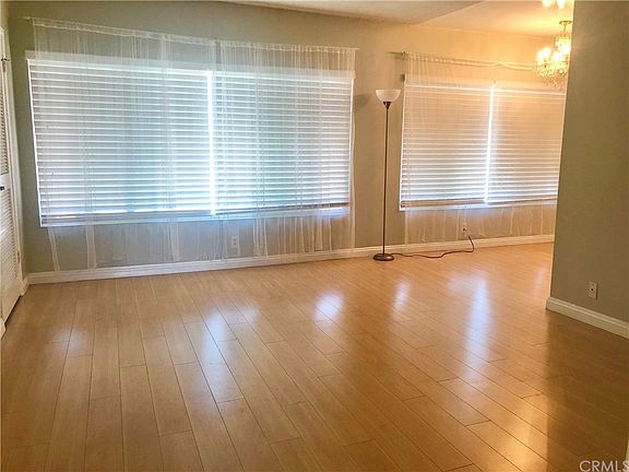 5th image of 335 Cedar Ave Unit 401