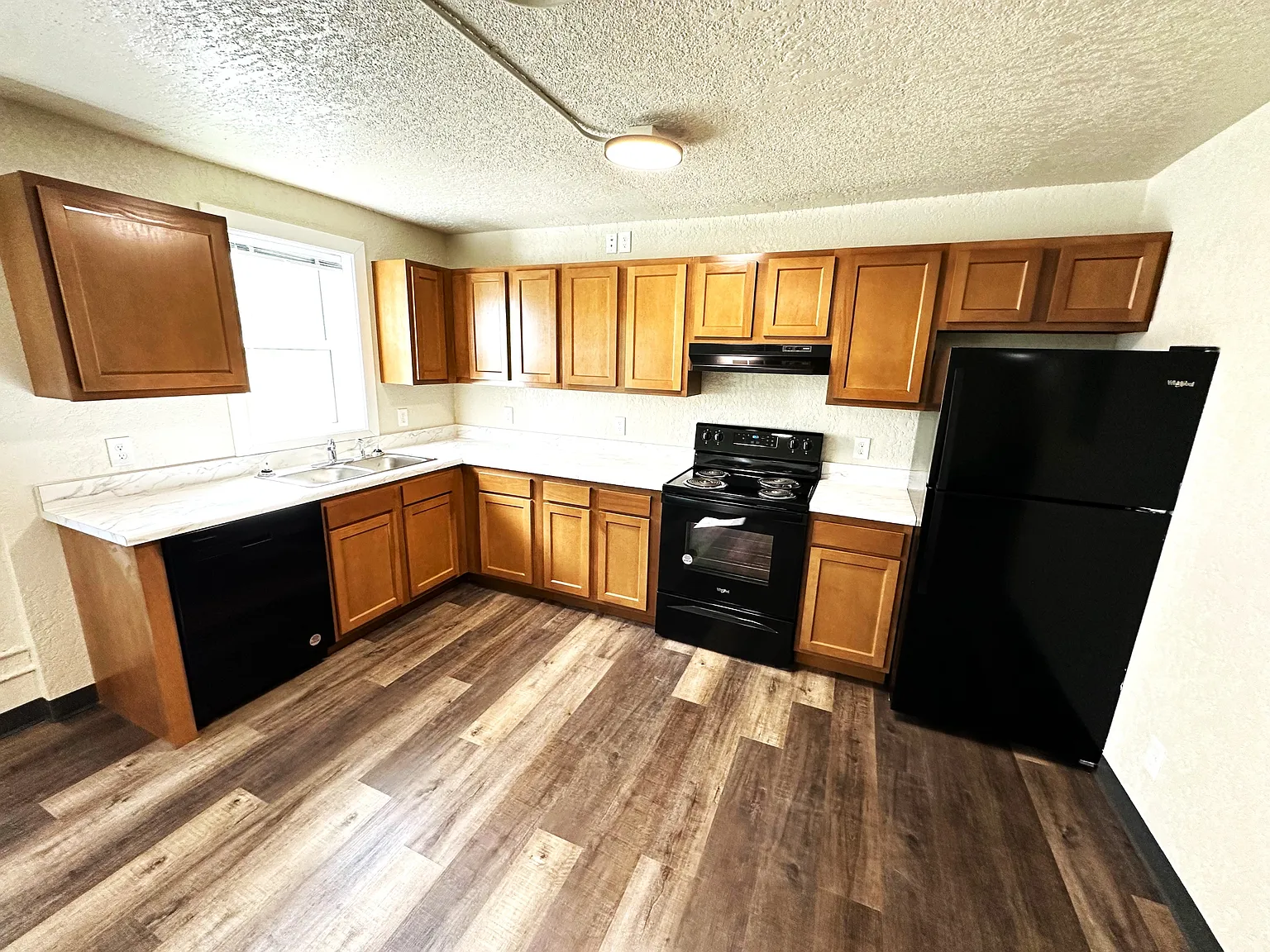 1020 N 2nd St - 11 Plex — Photo 2