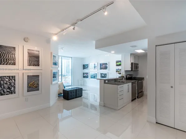 275 NE 18th St APT 1501, Miami, FL 33132