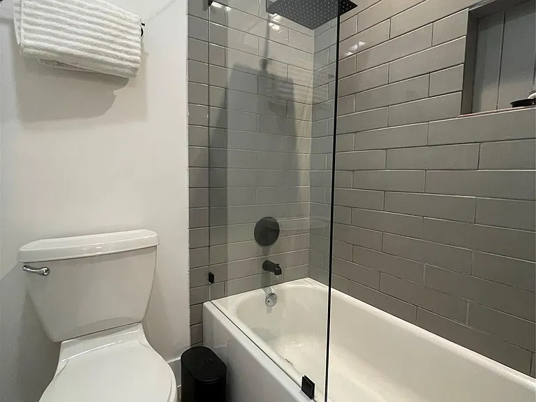 2708 NE 14th Street Cswy #2 — Photo 52