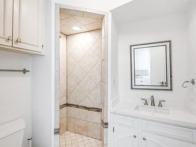 11906 Pepperdine Ln — Photo 26