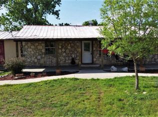 137 Highfield Rd, Ingram, TX 78025