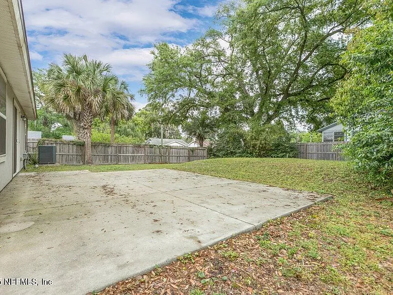 2235 Bayview Rd — Photo 39
