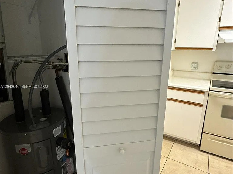 550 S Park Rd #188 — Photo 13