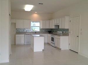 2nd image of 608 Lake Talquin Way
