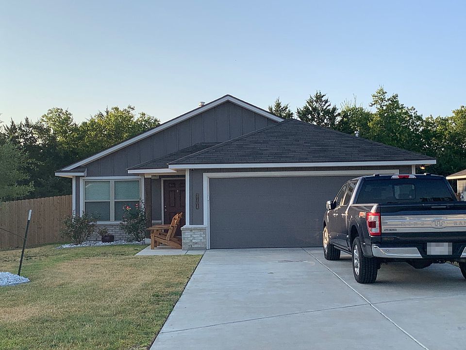 1st image of 2104 Heritage Meadow Ln
