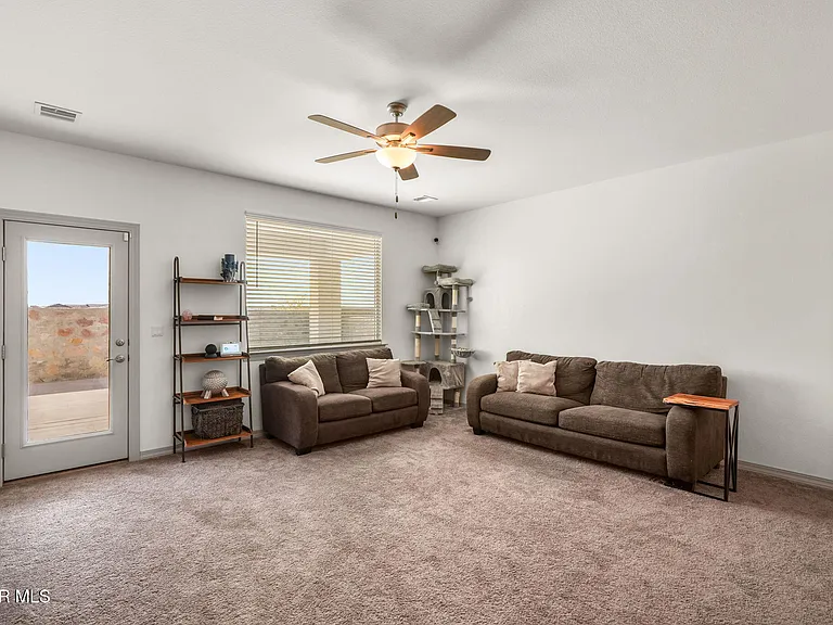 908 Crystal Deer Dr — Photo 22