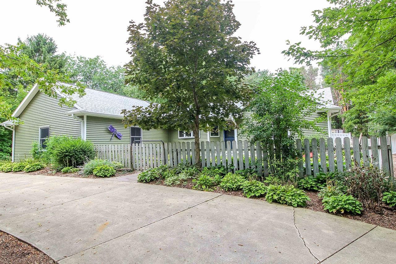 W9164 Red Feather Drive, Cambridge, WI 53523 Zillow